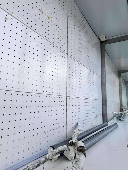 СПЕШНО Хладилна витрина 2,50 м. Изнесен агрегат