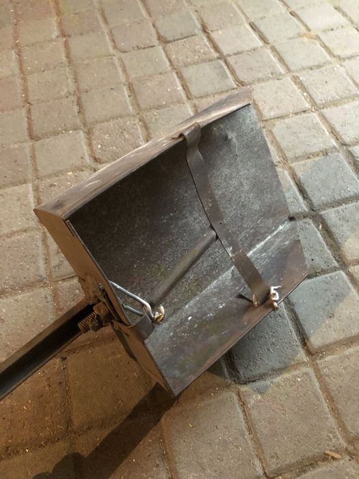 Продам совок металлический