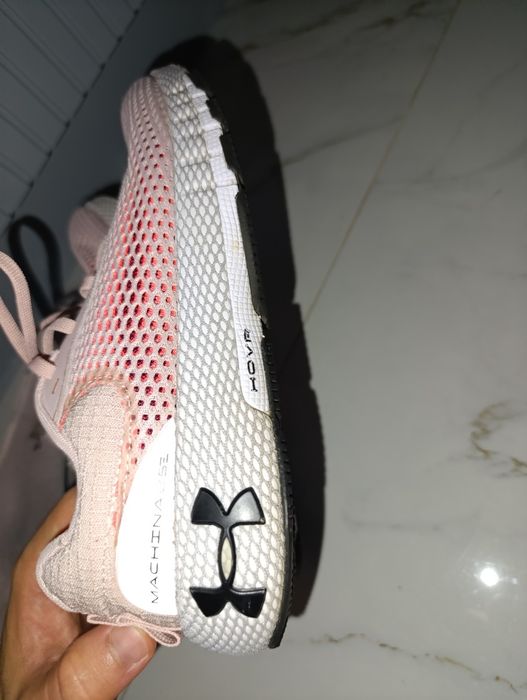 Женские кросовки under armour