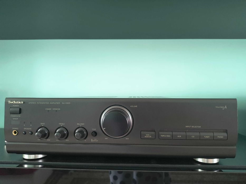 Amplificator Tehnica stereo SU V620