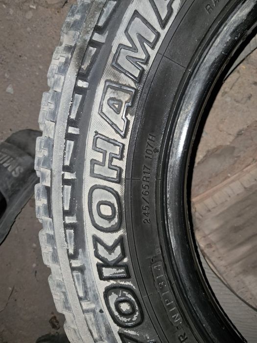 Продам балоны для зиминый джип
