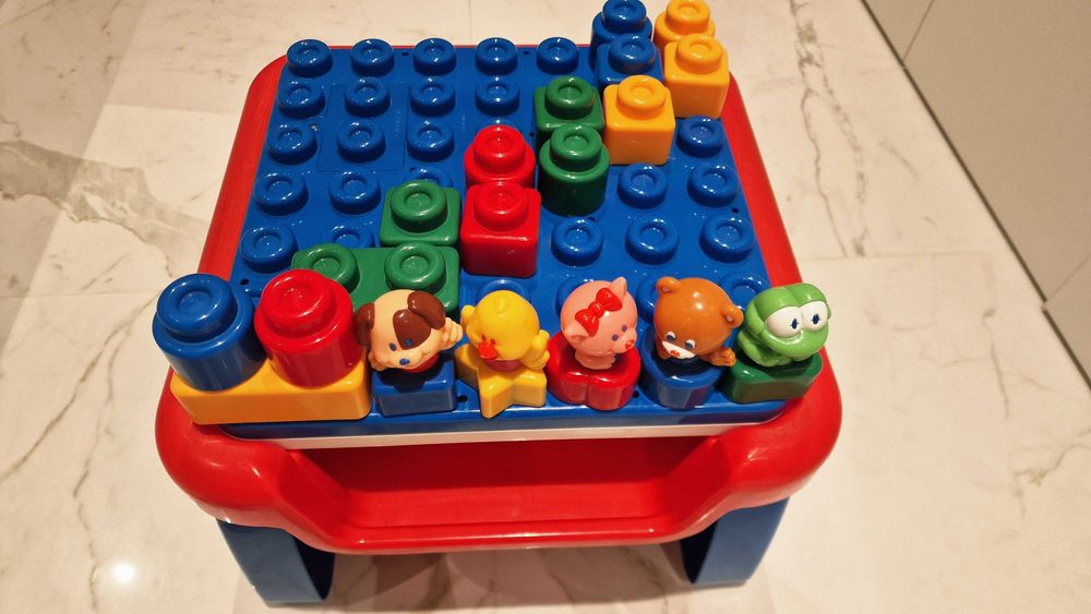 Интерактивна детска масичка Chicco плюс подарък проходилка