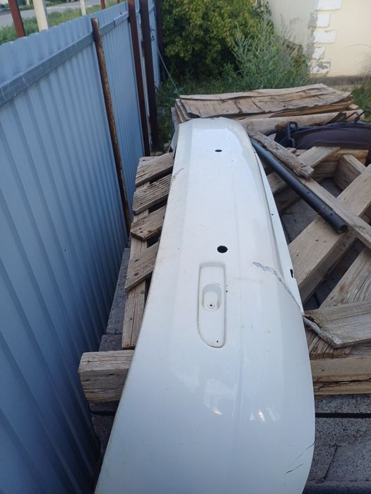 Продам бампер заднее