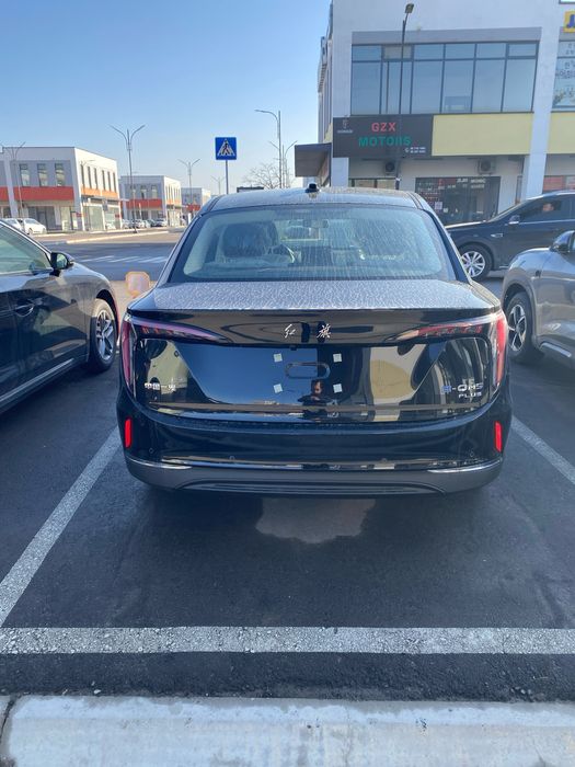 Hongqi  2025 — 2