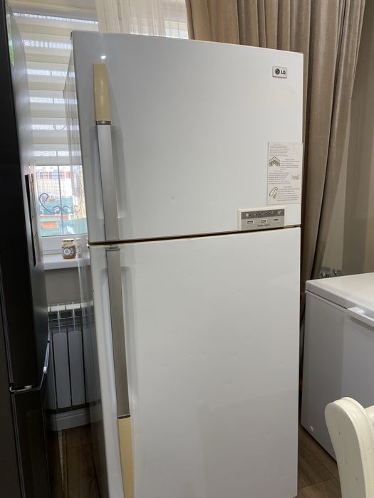 Продам б/у холодильник