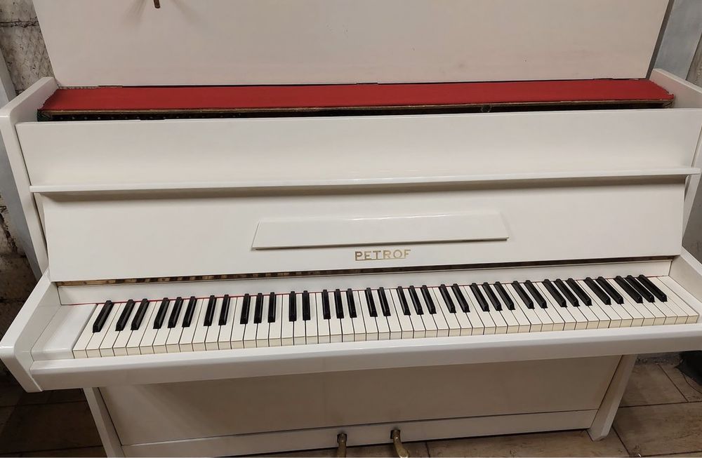 Фортепиано PETROF акустическое