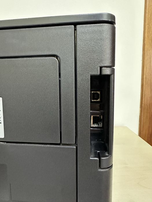 Imprimanta laser HP m401