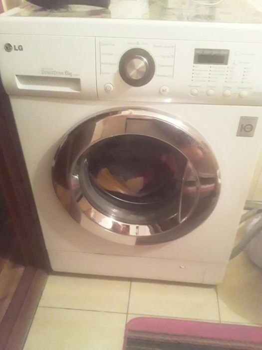 Продам стиральную машинку