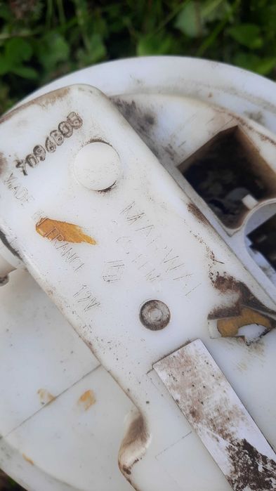 Vand pompa benzina Logan