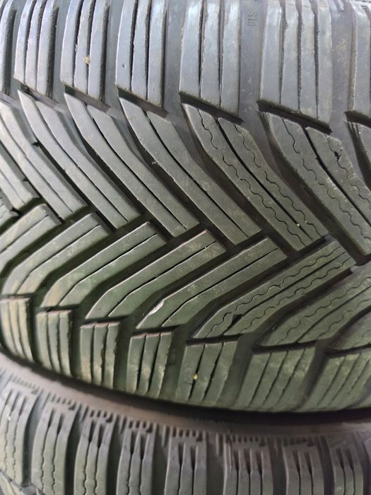 2 бр зимни 225/50/17 Michelin дот 2020г