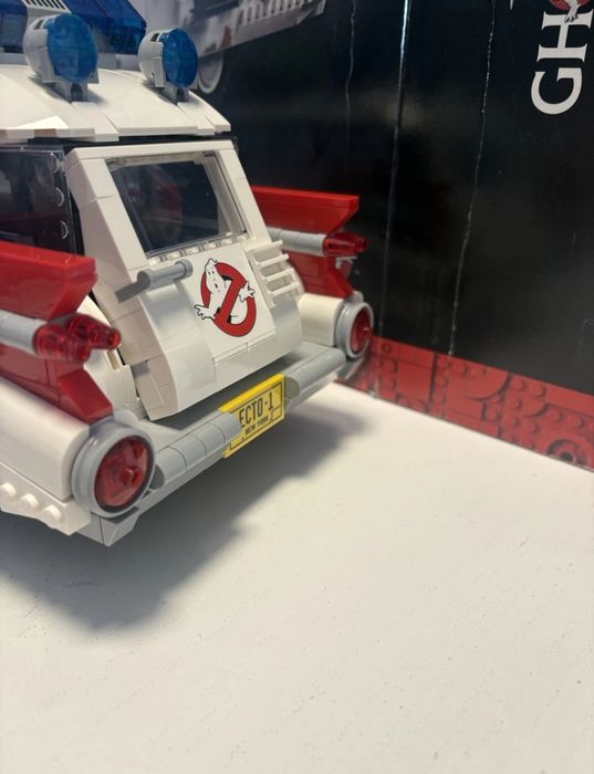 LEGO 10274 Ghostbusters ECTO-1
