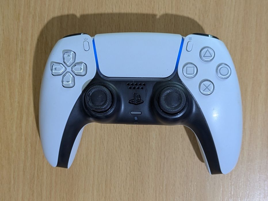 Joystick PlayStation 5 transport 5 lei azi