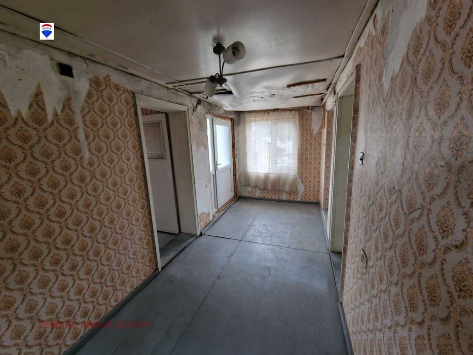 Селска къща за продажба в с. Борисово