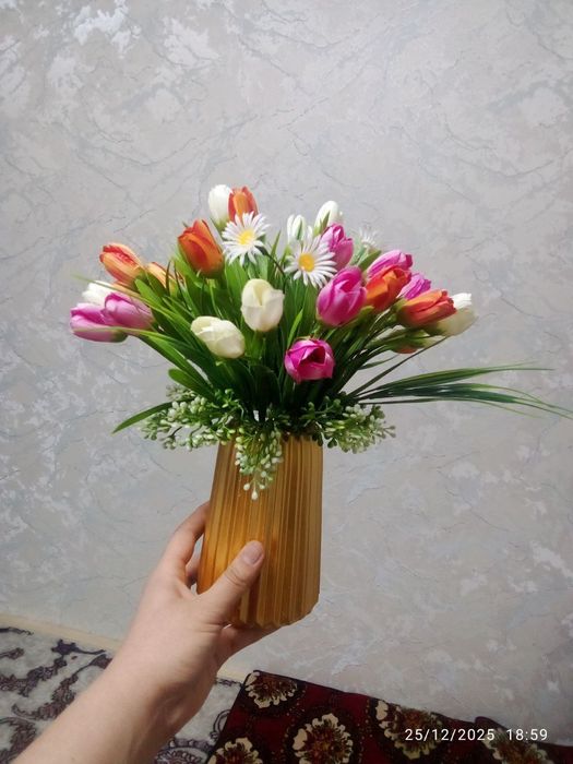 Sovga uchun suniy gullar optom narxda