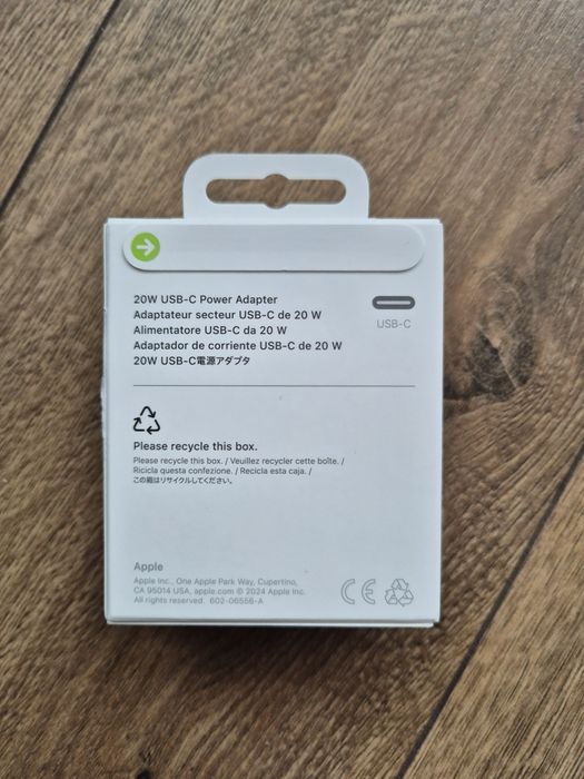 Apple адаптер 20W