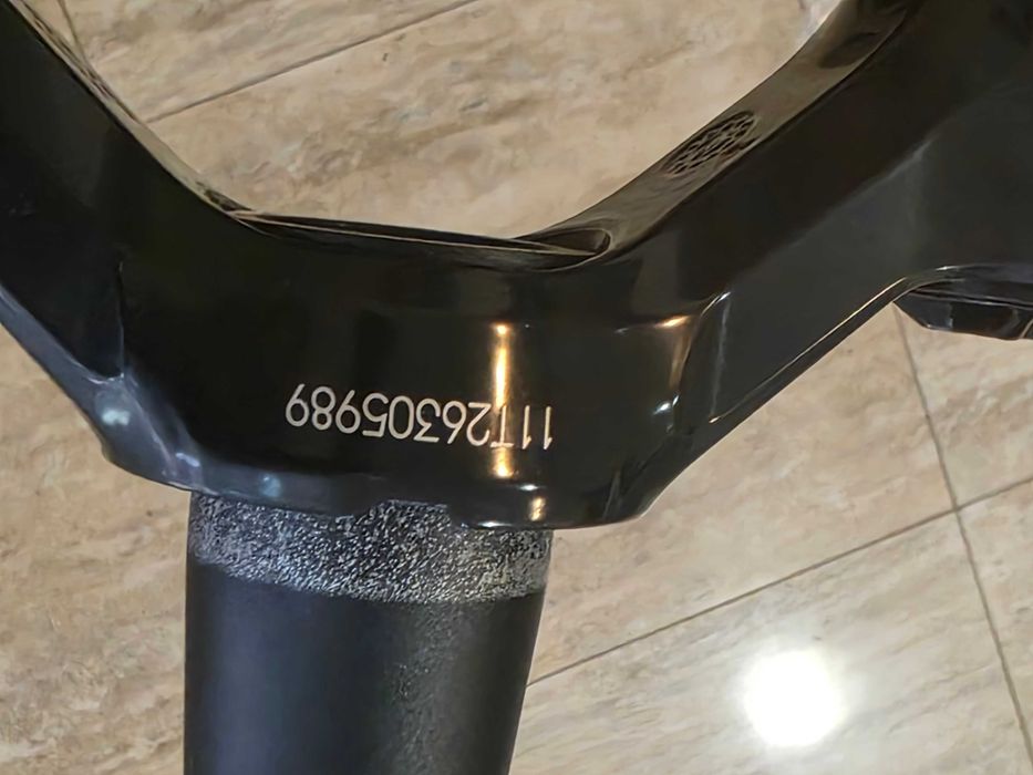 furca Suspensie RockShox Lyrik R 29-150mm Boost Tapered