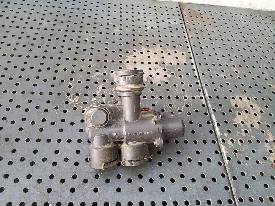 Preincalzitor apa 2.2 cdi mercedes e class w211 a2118320084