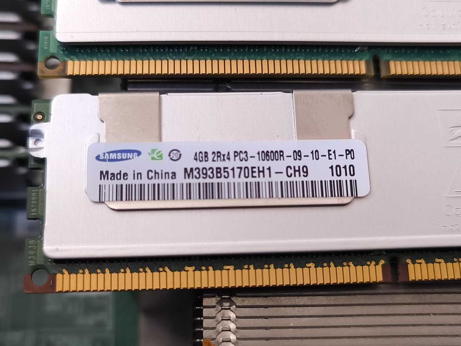 Сървърно дъно Supermicro X8DTH-IF.