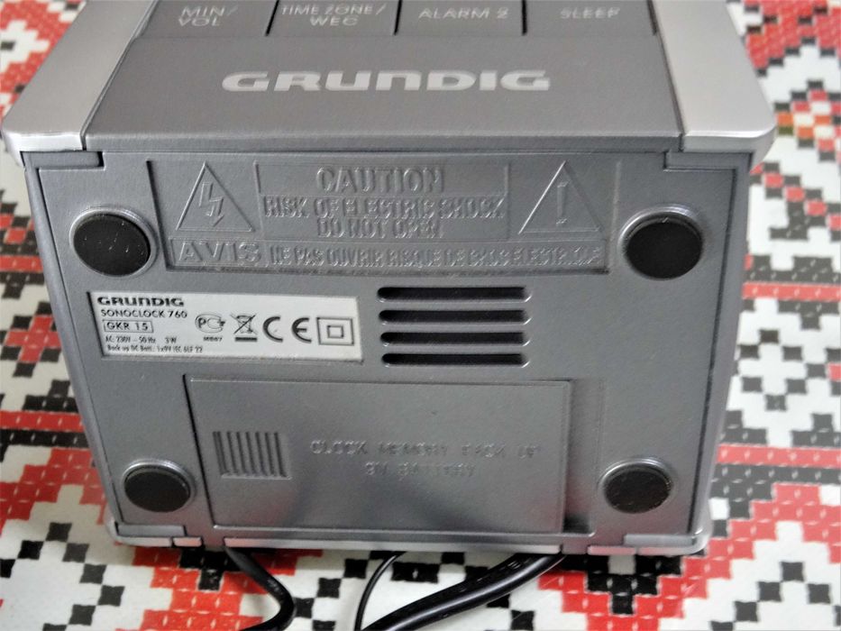 Radio cu ceas Grundig Sonoclock 760 DCT (Germania)