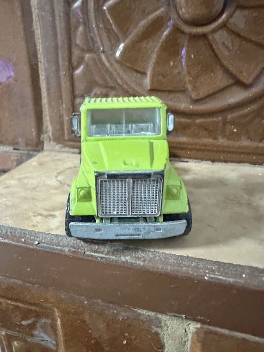 2 machete camion
