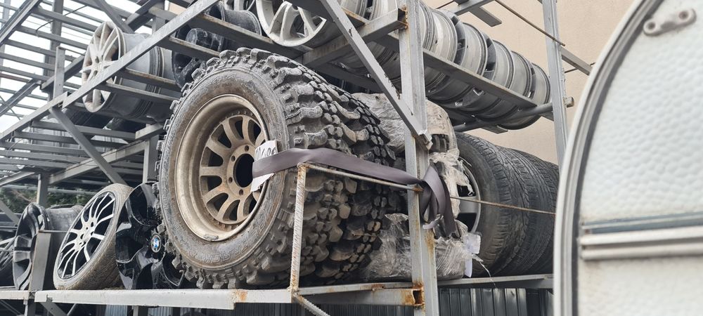 Vând set roti 70/15 simex 5 bucăți aproape noi