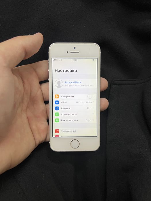 iPhone 5s / всё работает / Touch ID не работает