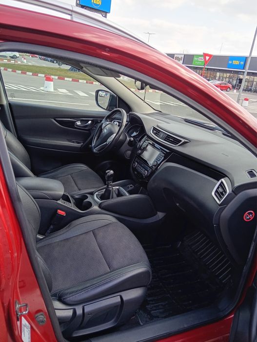 Vând Nissan Qashqai