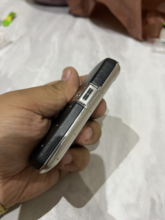 VERTU Constellation Ceramic Black