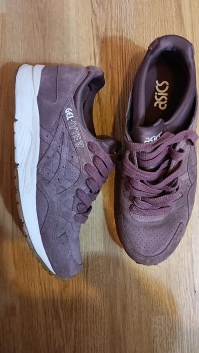 adidasi asics gel lyte V