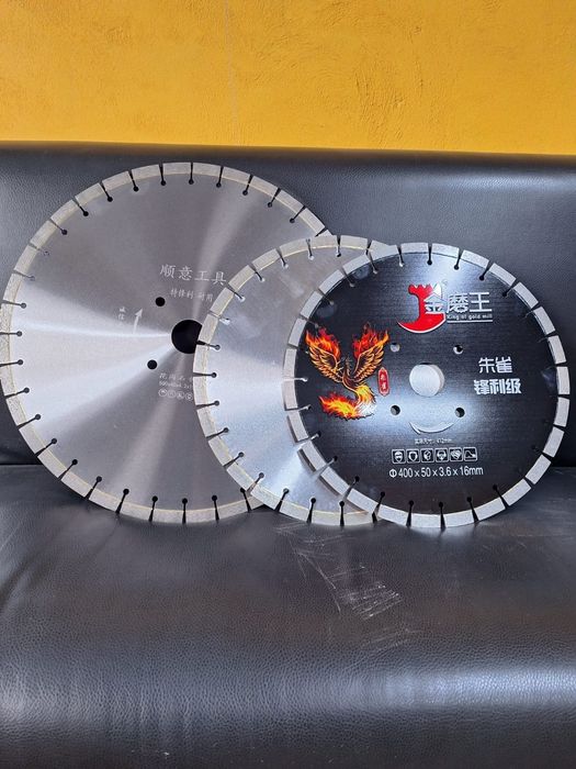 Диски по бетону.