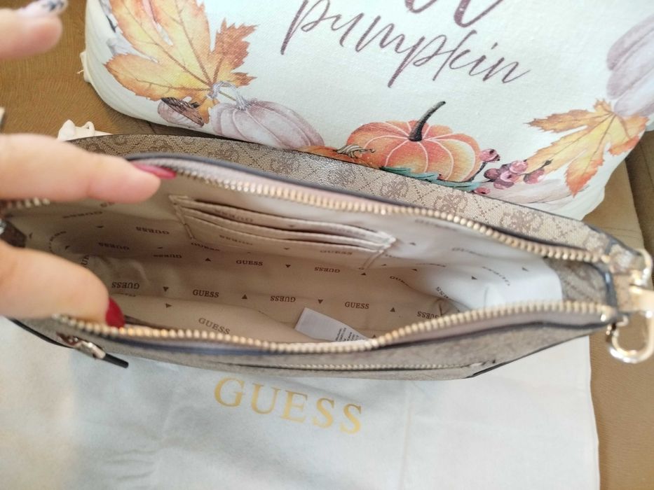 Чанта Guess оригинална