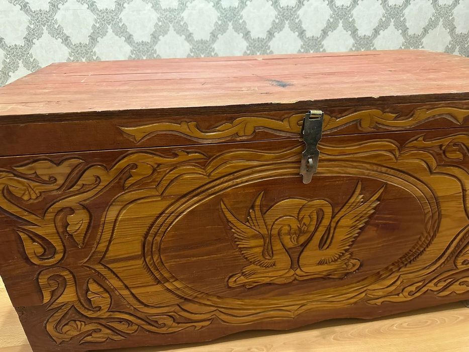 Сандық сатылады.