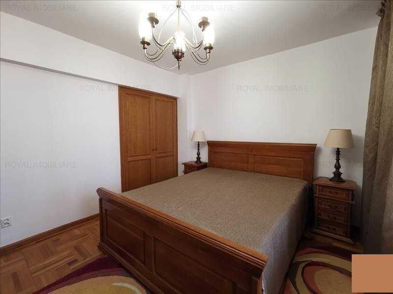 Inchiriez apartament decomandat 3 camere,ultracentral, Ploiesti
