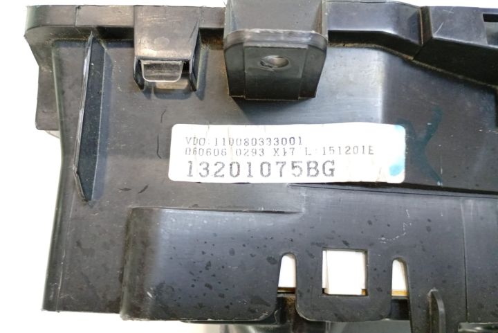 Ceasuri bord   13201075BG Opel Meriva prima generatie