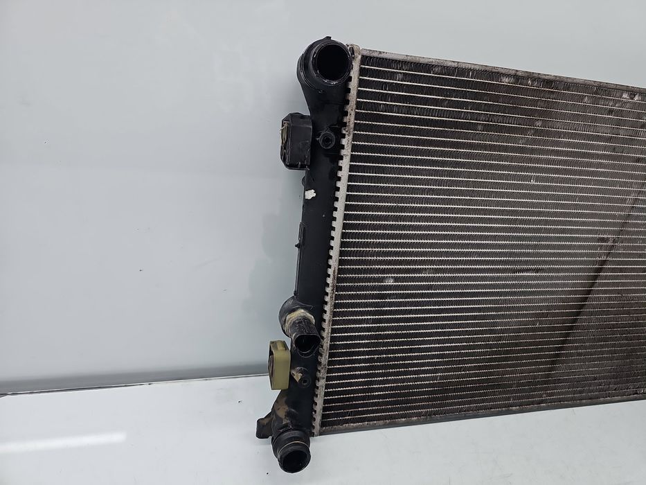 Radiator apa Volkswagen Golf 4 (1J1) [Fabr 1997-2004] OEM 1.6 Benz BCB