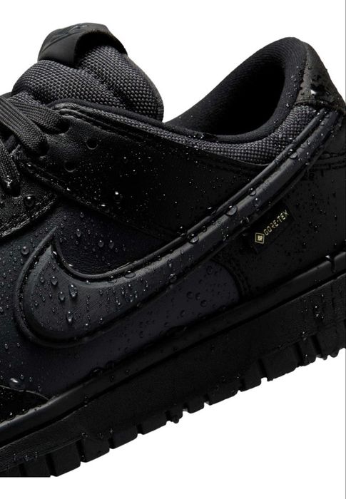 Nike Dunk Low GORE-TEX Triple Black – EU 42 (чисто нови)