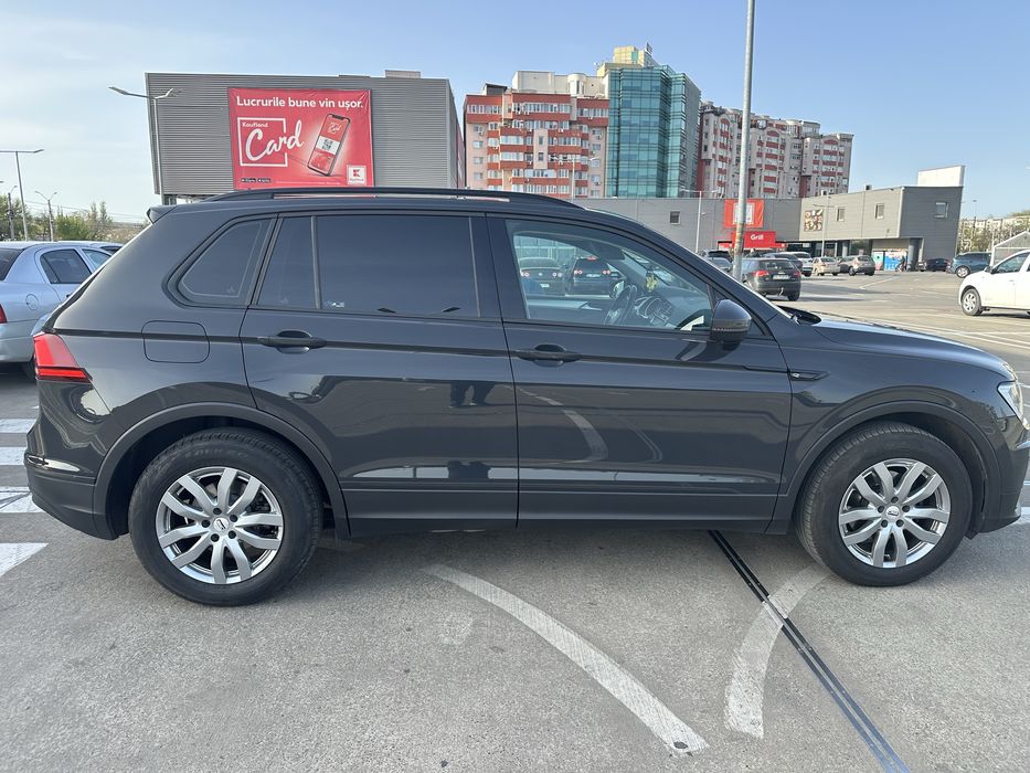 Volkswagen Tiguan 2.0 TDI 150 CP cutie automata DSG