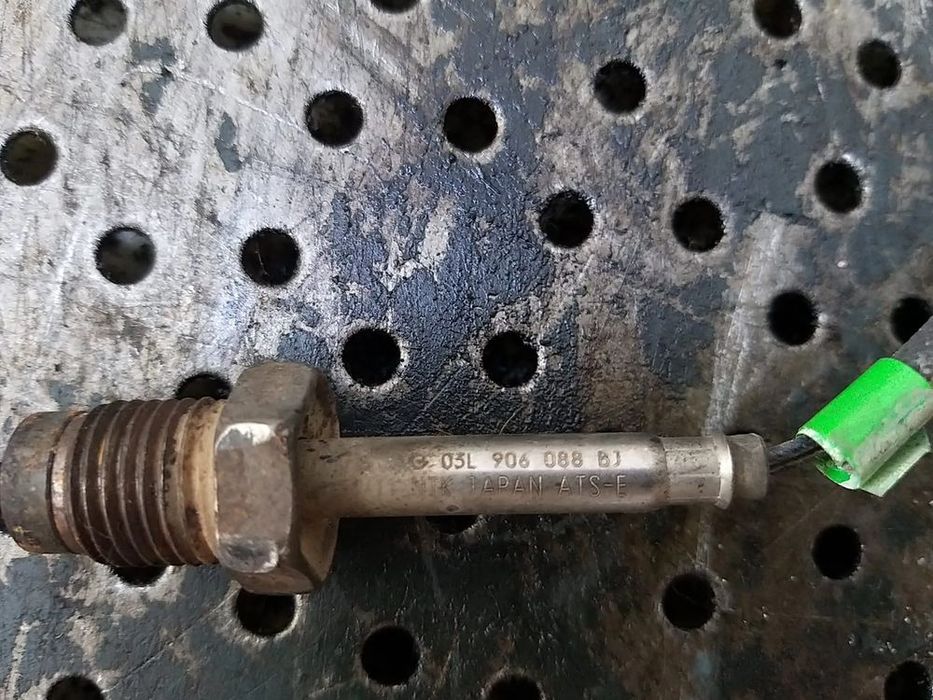 Senzor temperatura gaze evacuare 2.0 tdi audi q3 8u 03l906088bj
