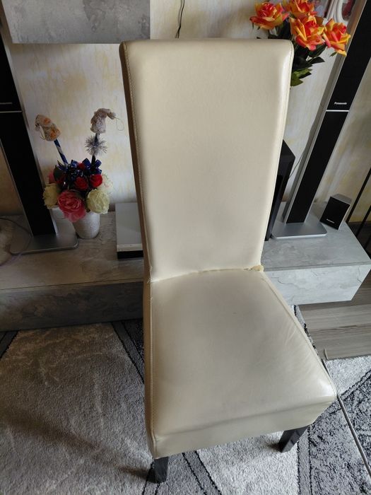 Set masa cu 4 scaune