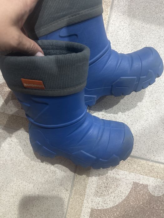 Продам детские сапоги Nofdman