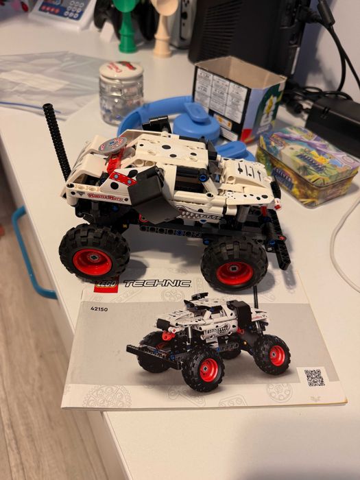 LEGO Technic Monster Jam Monster Mutt Dalmatian 42150