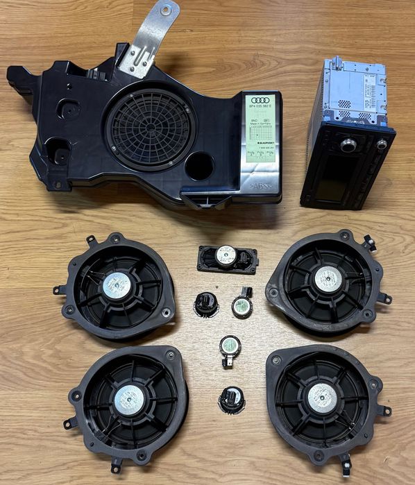 Sistem audio Audi A3 8P original ! Navigatie + Sound System difuzoare bose bosse
