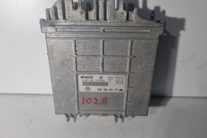 ECU 028 906 021 DT Volkswagen VW Passat B5.5 (facelift)