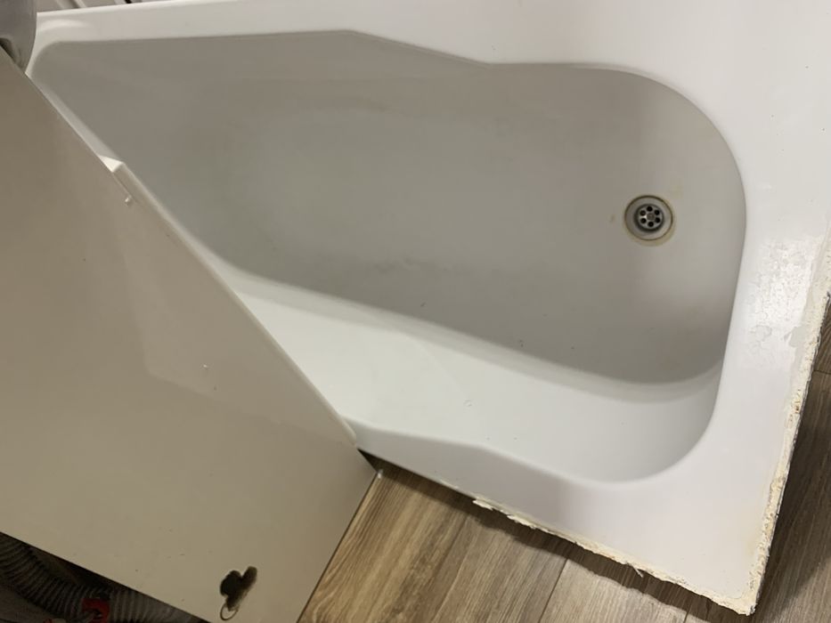 Продам ванну в хорошем состоянии