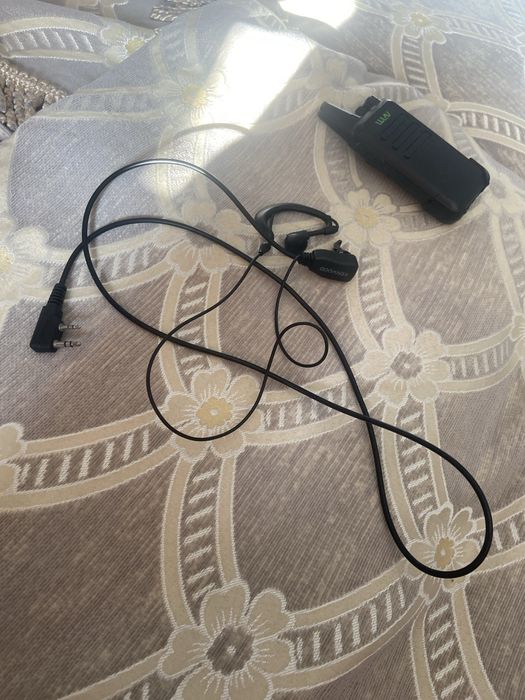 Рация с гарнитурой