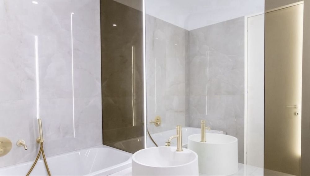 3 camere Cortina North • Prima închiriere • Mobilat complet • Parcare