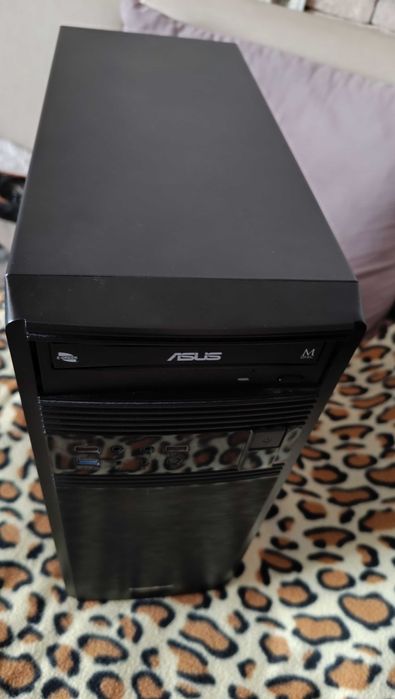 компютърни кутии със захранвания