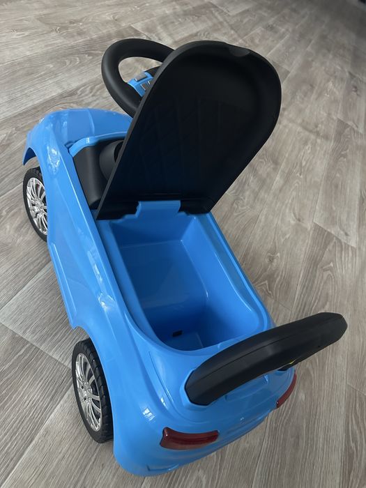 Продам детскую машинку