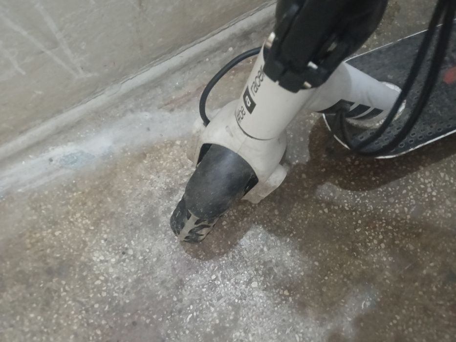 Trotineta electrica Aprilia