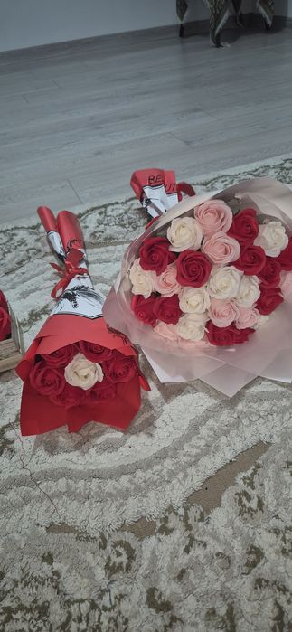 Diferite modele si marimi de buchete trandafiri de sapun